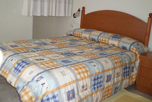 Apartamentos Langosteira - dormitorio